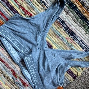 Calvin Klein bralette Large